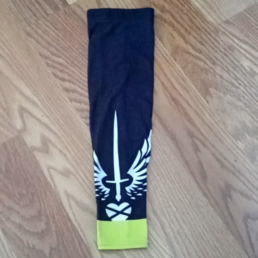 Betty Designs Arm Warmers (Black/Neon Trim)